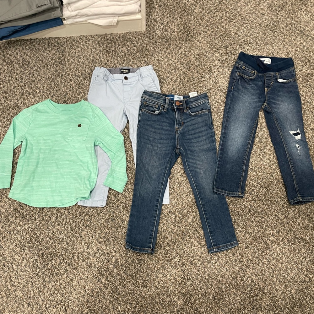 3T lot of Old Navy & Oshkosh.